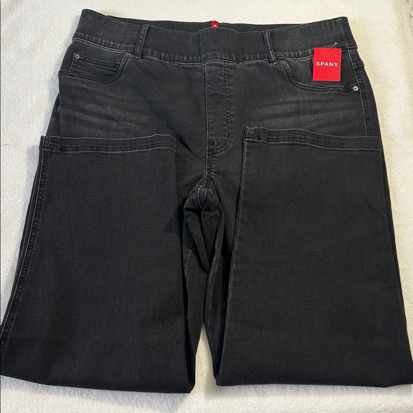 Spanx 2X Regular Jeans Straight Leg Jeans in Vintage Black pockets NWT - Picture 8 of 11